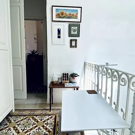 Free Breakfast, Pool, Spacious Aircon Hideaway Accommodatie bij particulieren *