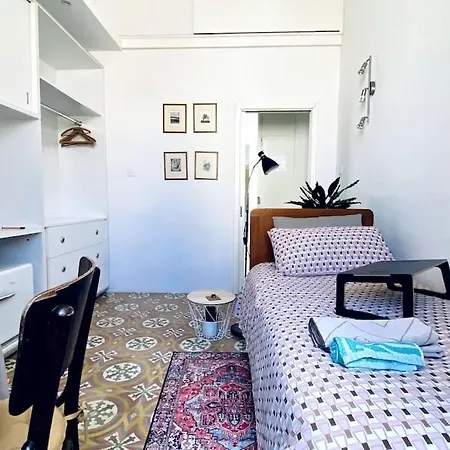 Free Breakfast, Pool, Spacious Aircon Hideaway Mosta