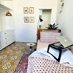 Free Breakfast, Pool, Spacious Aircon Hideaway Homestay Mosta