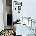 Free Breakfast, Pool, Spacious Aircon Hideaway Homestay *