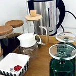 Free Breakfast, Pool, Spacious Aircon Hideaway Homestay