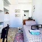 Free Breakfast, Pool, Spacious Aircon Hideaway Mosta