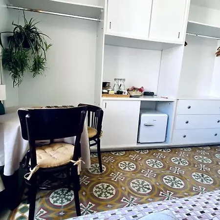 منزل للإقامة Free Breakfast, Pool, Spacious Aircon Hideaway موستا