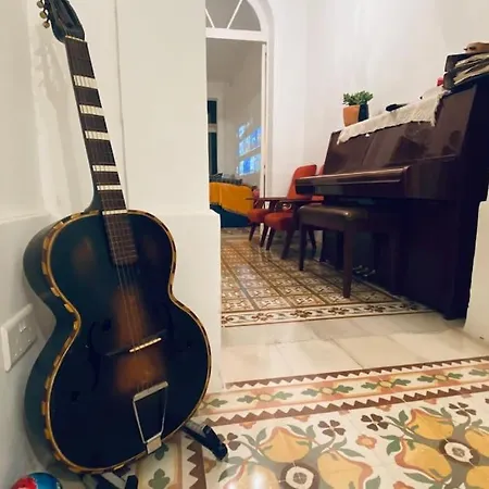 Free Breakfast, Pool, Spacious Aircon Hideaway * موستا