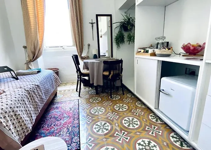 Free Breakfast, Pool, Spacious Aircon Hideaway * Mosta