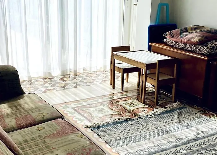 Free Breakfast, Pool, Spacious Aircon Hideaway * Mosta