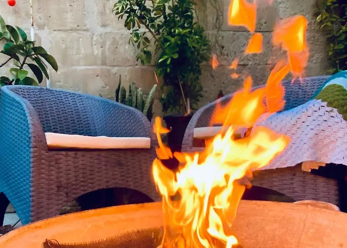 民宿 Free Breakfast, Pool, Spacious Aircon Hideaway 莫斯塔